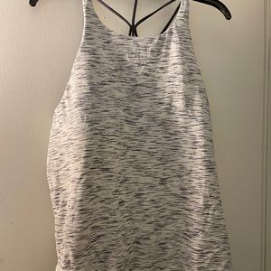 lululemon knot your tank top